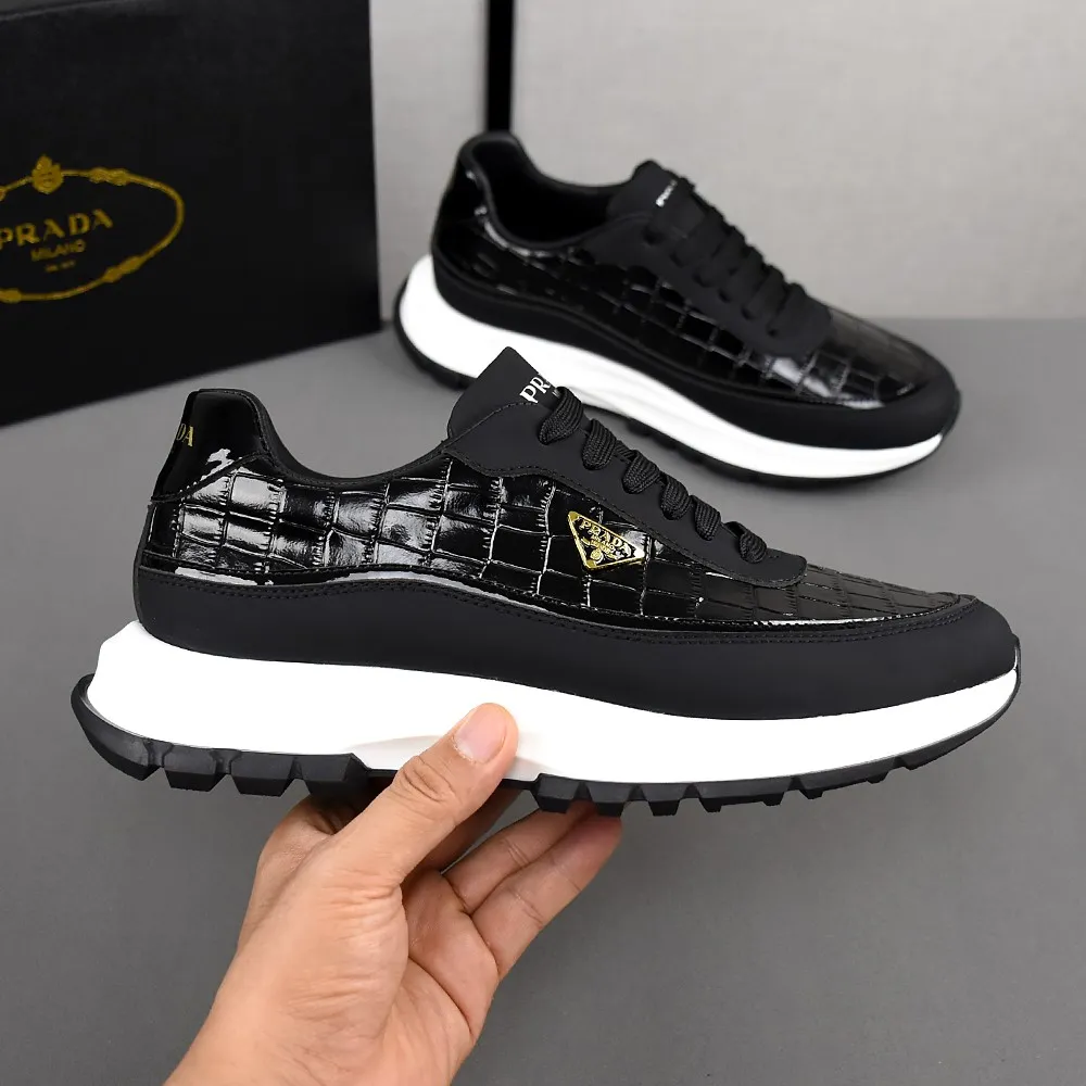 PP440👟👟👟[PRADA-Prada] boutique series. The upper is made of first-layer cowhide, sheepskin lining, and an ultra-light soft elastic PU outsole. Men's size 38-44 (45 custom-made) (just choose according to your usual wearing size).